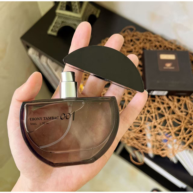 럭셔리 오리엔탈 에보니 우디 향, 지속되는 샌달우드 파 - Fragrance Perfume In Dubai 리뷰 및 가격